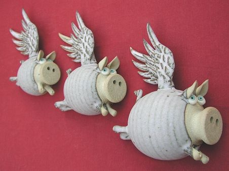  pottery flying pigs 